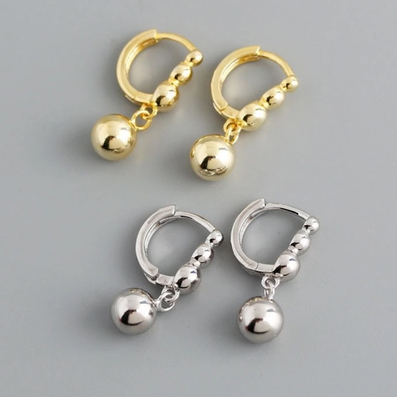 NEW 925 STERLING SILVER GOLD HOOP EARRINGS, NICE EARRINGS, CUTE EARRINGS - Picture 4 of 6